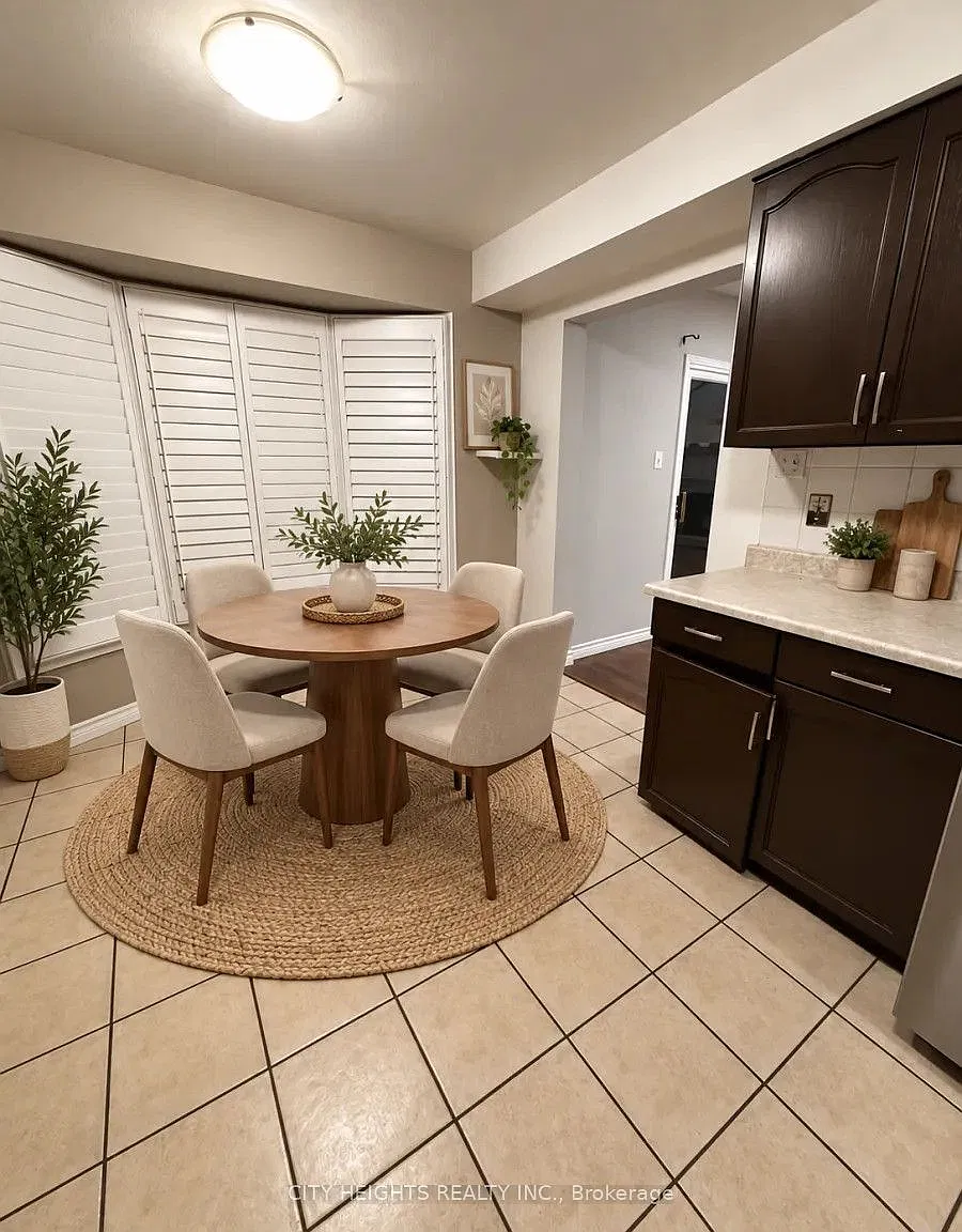 3 bed, $2,795 — Photo 2