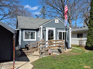 3500 Overton St, Waterford, MI 48328