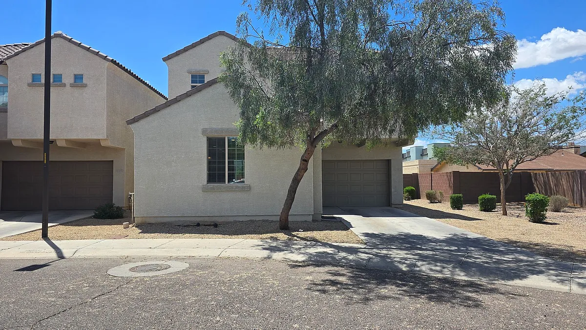 Building Photo - 10353 W Monterosa Ave