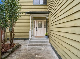 6757 16th Ave SW, Seattle, WA 98106