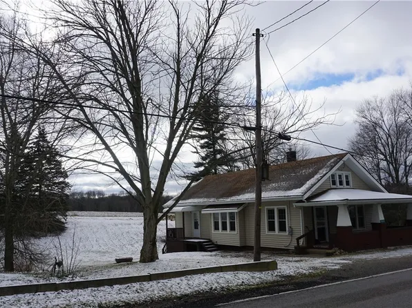 3820 Waterloo Rd, Randolph, OH 44265