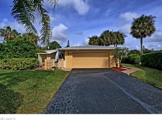 197 Erie Dr, Naples, FL 34110