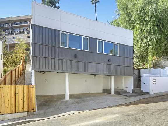 2nd image of 3208 Larissa Dr