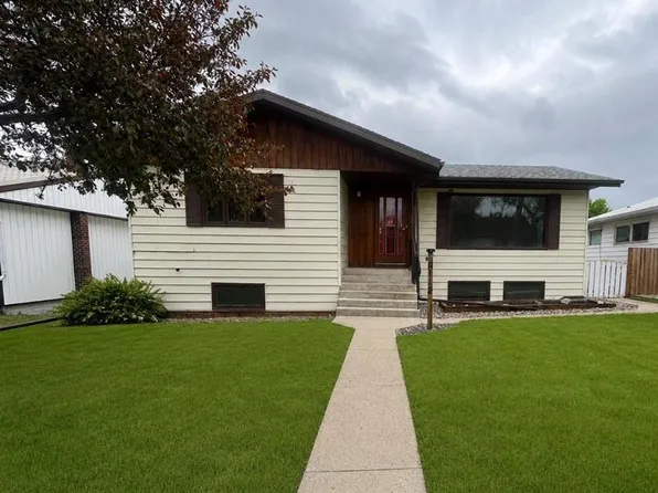 5112 S 55th Ave, Ponoka, AB T4J 1G8