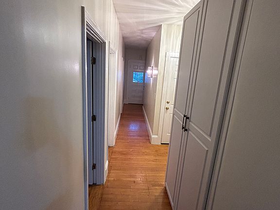 3rd image of 74 Weston St #2