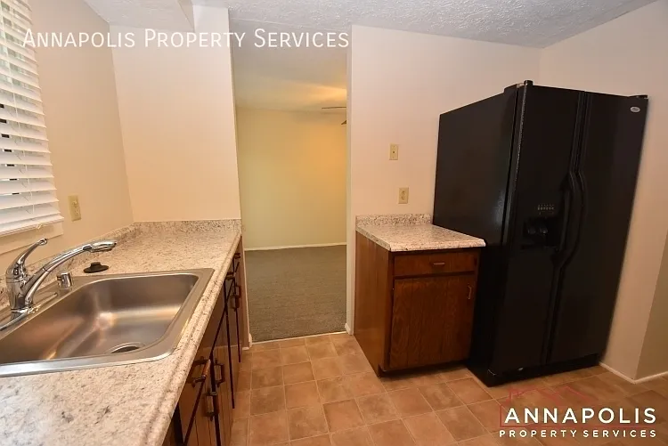 1604 Revell Downs Dr — Photo 3