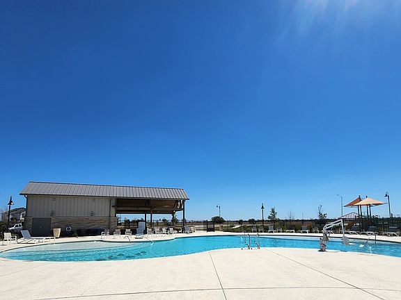 4th image of 4133 Lily Glade Ln