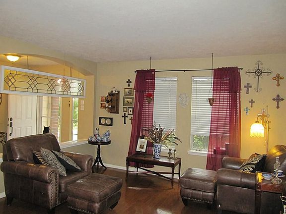 3rd image of 16411 Cypress Valley Dr