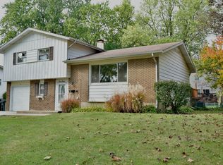 1120 E Kitson Dr, Palatine, IL 60074