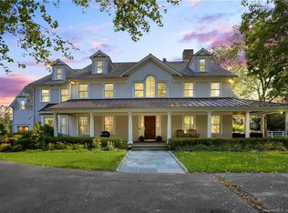 2 Briar Oak Dr, Weston, CT 06883