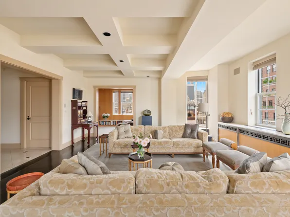 28 East 70th Street PH1 image 3 of 23