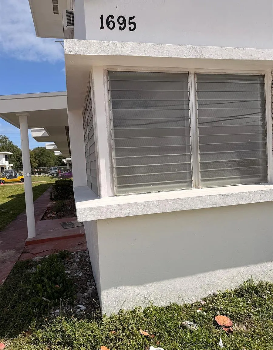 Arch Creeks Estates — Photo 2