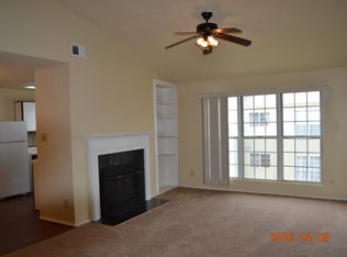 1113 Huntmaster Ter NE UNIT 301, Leesburg, VA 20176