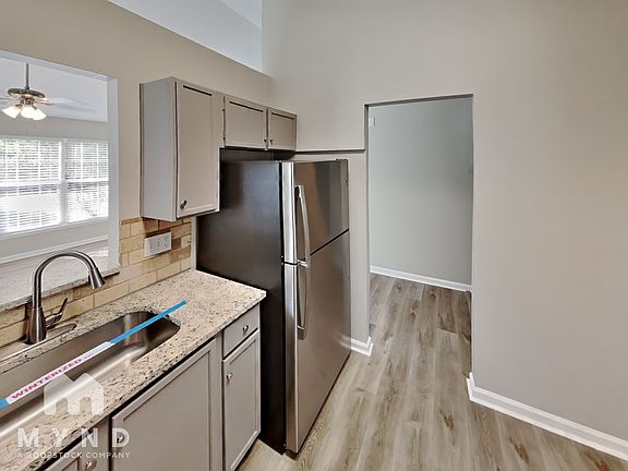 4th image of 8612 Tweedsmuir Glen Ln