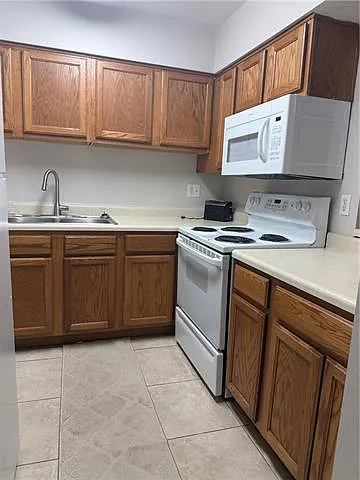2500 Houma Blvd #322 — Photo 11