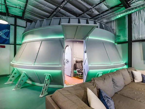 166 E 300 N, Hurricane, UT 84737