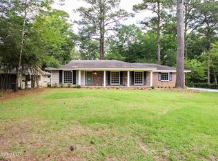 2208 Meadowbrook Rd, Jackson, MS 39211