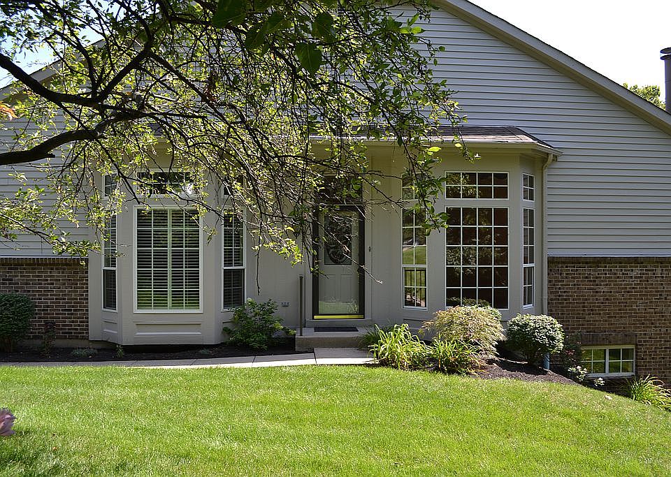1st image of 525 Fincastle Ln