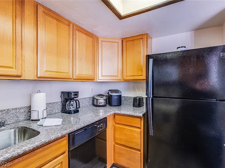 5240 Janfred Ct #1 — Photo 8