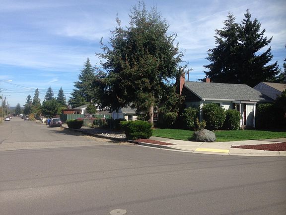 2nd image of 5321 N 42nd St
