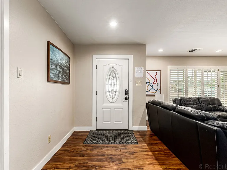 8719 E Osborn Rd — Photo 3