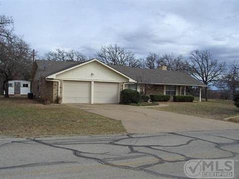 1st image of 404 Travis Dr