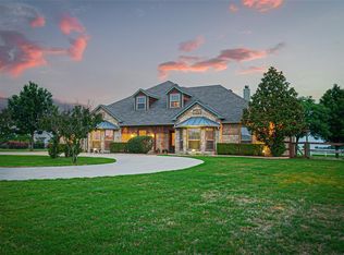68 Buckskin Dr, Van Alstyne, TX 75495