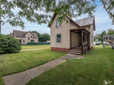 606 E 3rd St, Monroe, MI, 48161