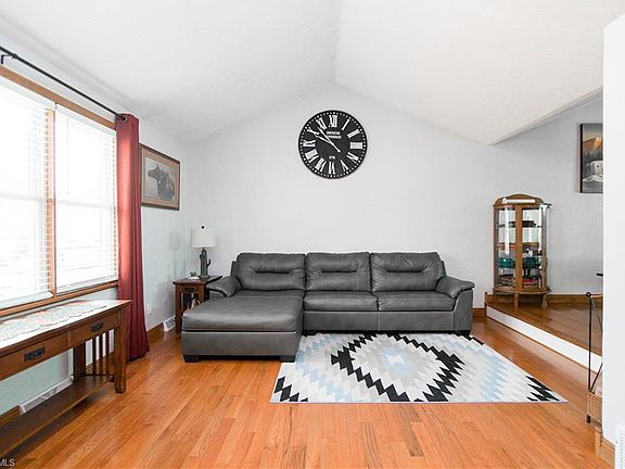 5th image of 1817 Fairway Dr