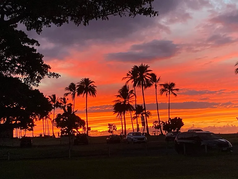 5 min. to Allii Beach for the best sunsets