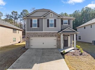 304 Magnolia Villas Dr, Cornelia, GA 30531