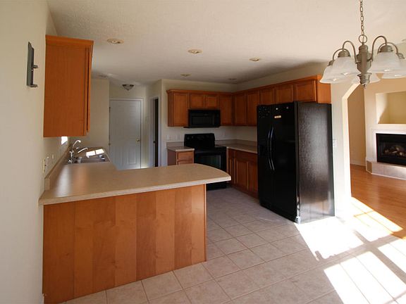 5th image of 1142 S Elmwood Ave