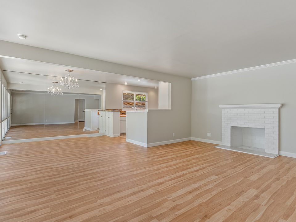 1st image of 2325 Homestead Pl