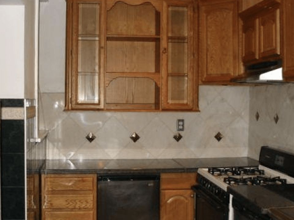 1st image of 324 Saint Paul St #13215118