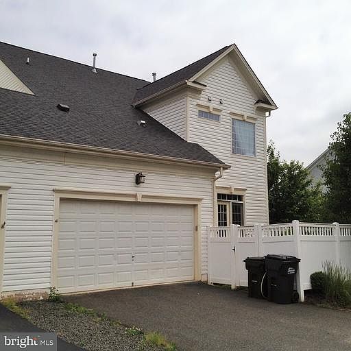 1st image of 14264 Catbird Dr