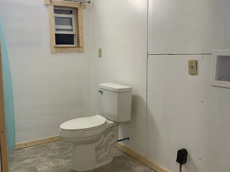 340 Creek Rd — Photo 12