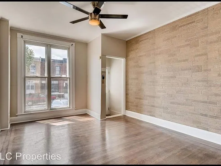 309 S Clinton St — Photo 6