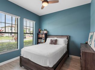 1404 Whitcombe Dr, Royal Palm Beach, FL 33411