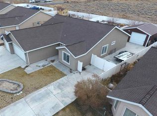 1330 White Bluffs Cir, Fernley, NV