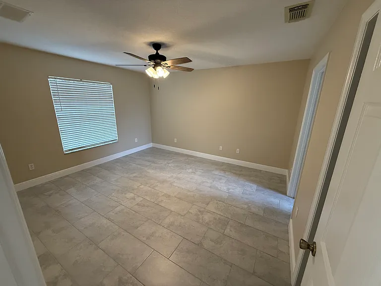 3561 SW San Benito St — Photo 11