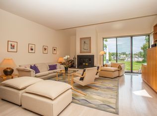 10 Indian Cove Rd, Mamaroneck, NY 10543