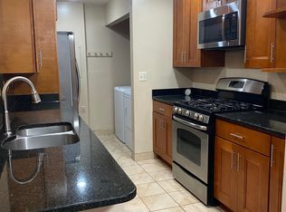 10024 Vanderbilt Cir APT 2-14, Rockville, MD 20850