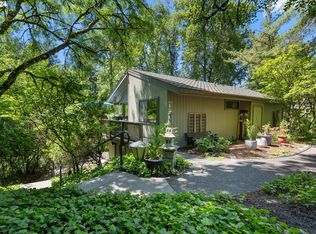 7716 SW Barnes Rd UNIT D, Portland, OR 97225