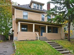 2209 Aldrich Ave S #1, Minneapolis, MN 55405