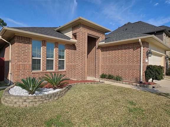 5th image of 15723 Whisper Woods Dr