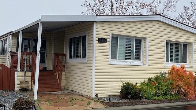 1st image of 1220 Vienna Dr