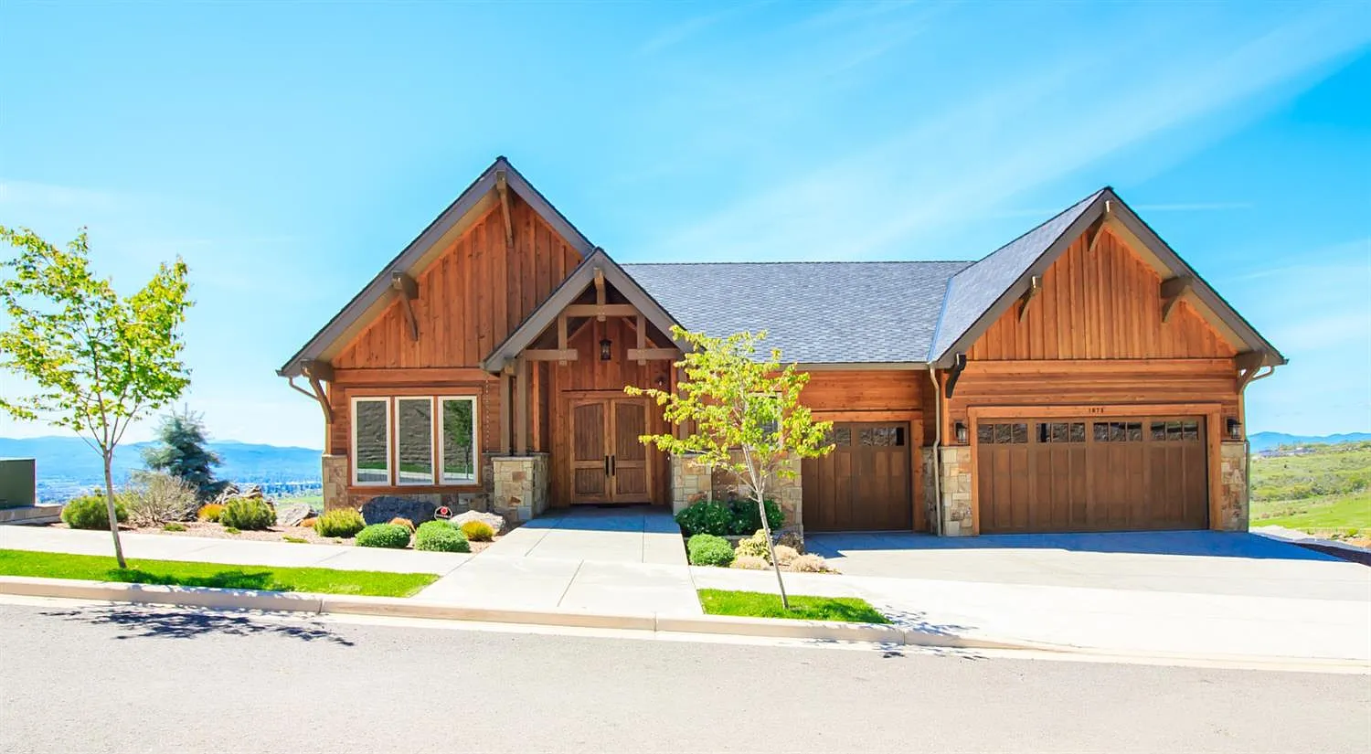 1078 Fawnhills Cir photo 1