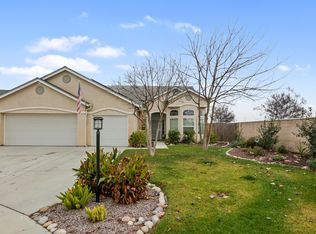 104 N Shenandoah Ct, Visalia, CA 93291