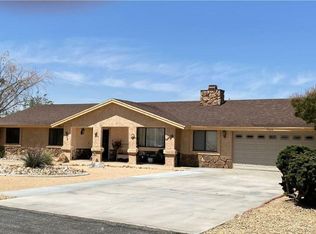 19010 Bay Meadows Dr, Apple Valley, CA 92308