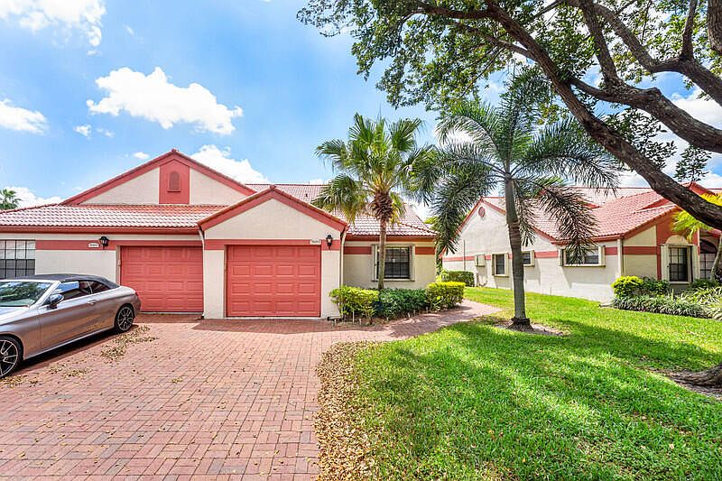 7888 Lexington Club Boulevard #B, Delray Beach, FL 33446 | MLS